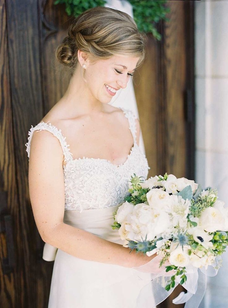 wedding hairstyle; photo: Julie Cate Photography