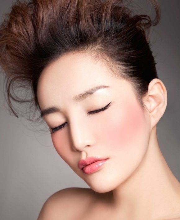 Flushed Cheeks, 9 Korean Makeup Trends You Need To Try Now | Find Out How To Mak...