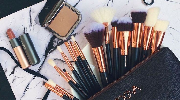 The Best Professional Makeup Brushes For Your Makeup Kit