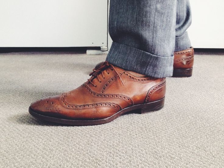 Joe Lupo Style // Mens Tom Ford lace up shoes