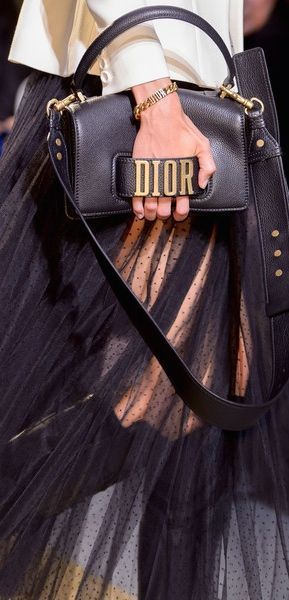Dior  SS 2017 Fashion show detail & more