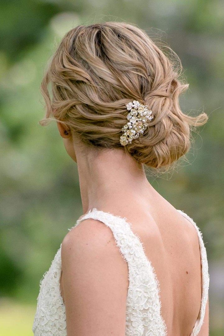 wedding hairstyle; Photo: A’ LaVie Photography