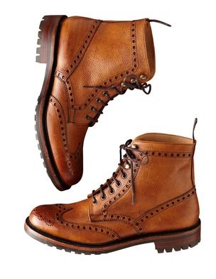 Brogue boots