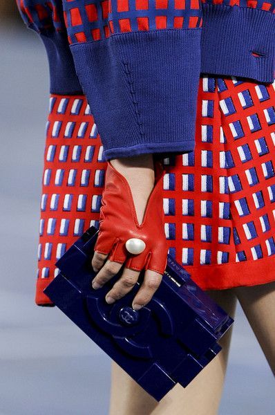 Chanel clutch Collection & more details