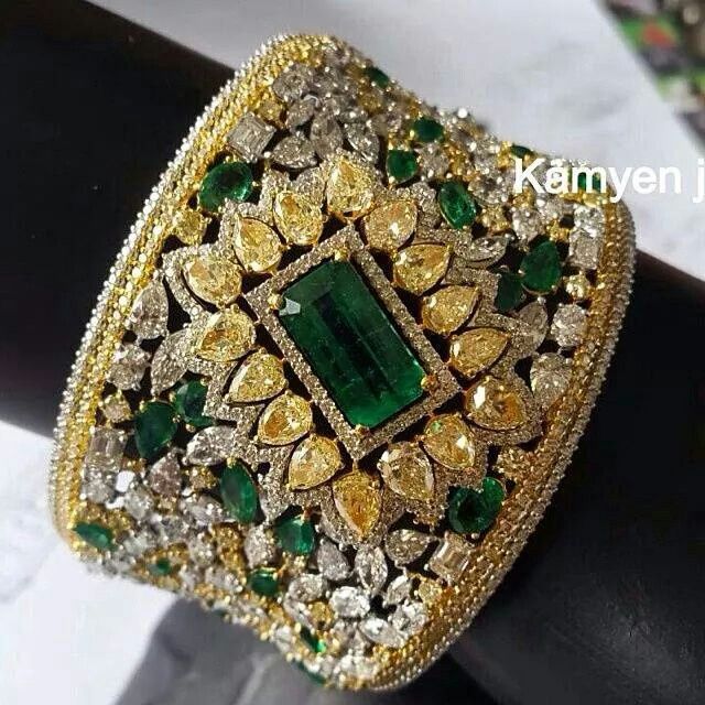 What a fabulous #cufftastic beauty from @kamyenjewellery #jewelleryporn…