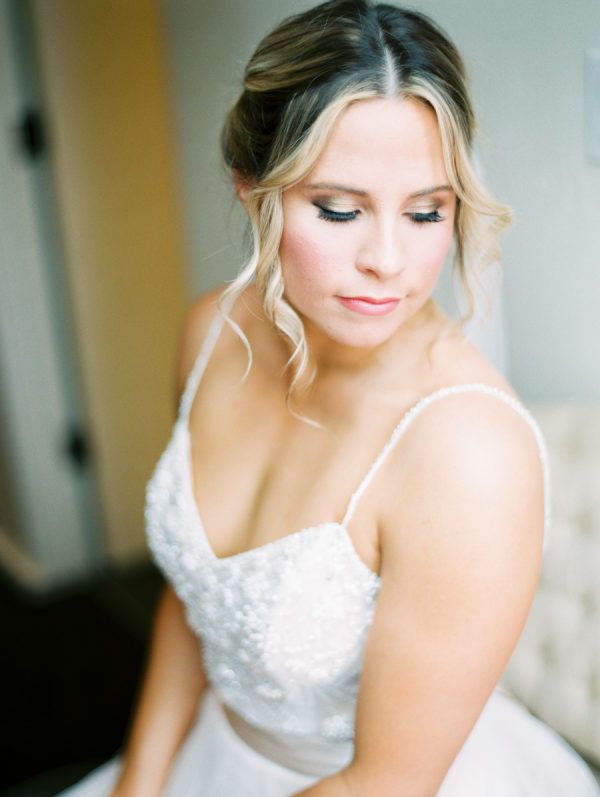 Featured Photographer; Rachel Solomon Photography; Wedding hairstyles ideas.