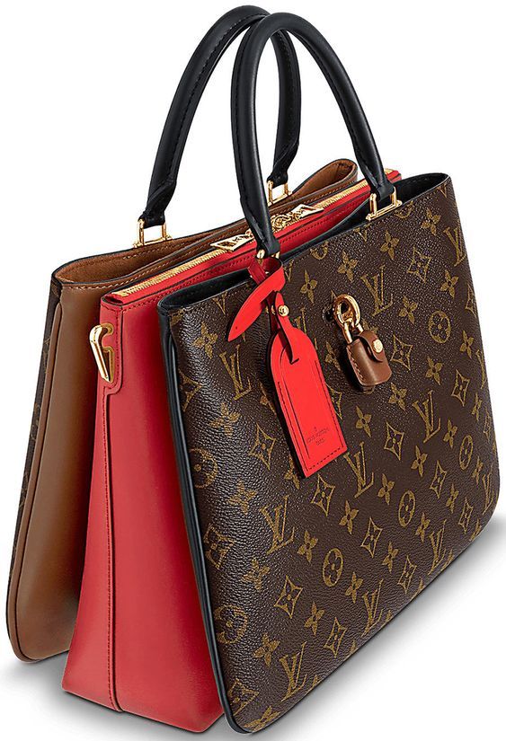 Louis Vuitton available at Luxury & Vintage Madrid, the world's best selecti...
