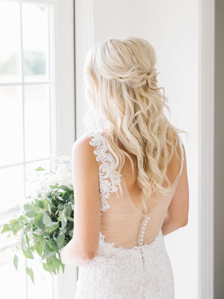 Featured Photographer: Tenth & Grace; Wedding hairstyles ideas.