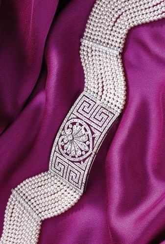 A Belle Epoque natural pearl and diamond collar, circa 1900. Set with 11.5 cts. ...