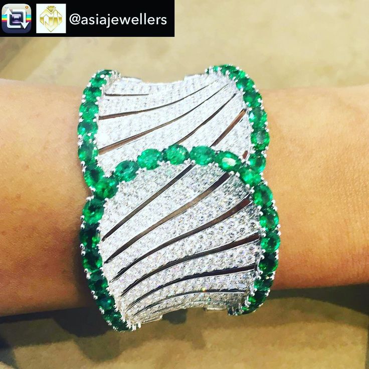 Repost from Asia Jewellers - One of @butanijewellery stunning pieces ✨✨✨ H...