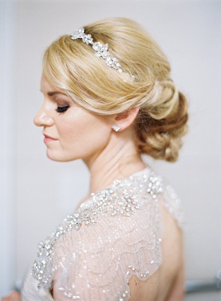 Wedding Hairstyle Inspiration - Photo: Marissa Lambert