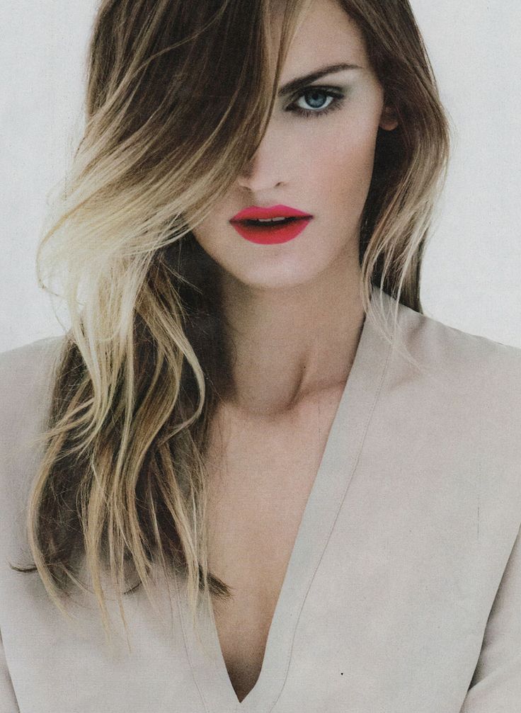 perfect ombre coloring. Long haircut.