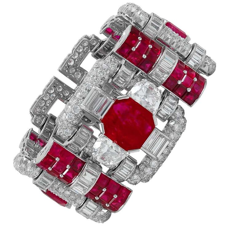 Important 1930s Van Cleef & Arpels Diamond and Ruby Bracelet For Sale