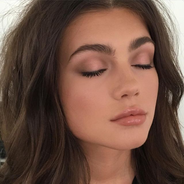 7 Tips on How to Pull Off a Natural Makeup Look Correctly