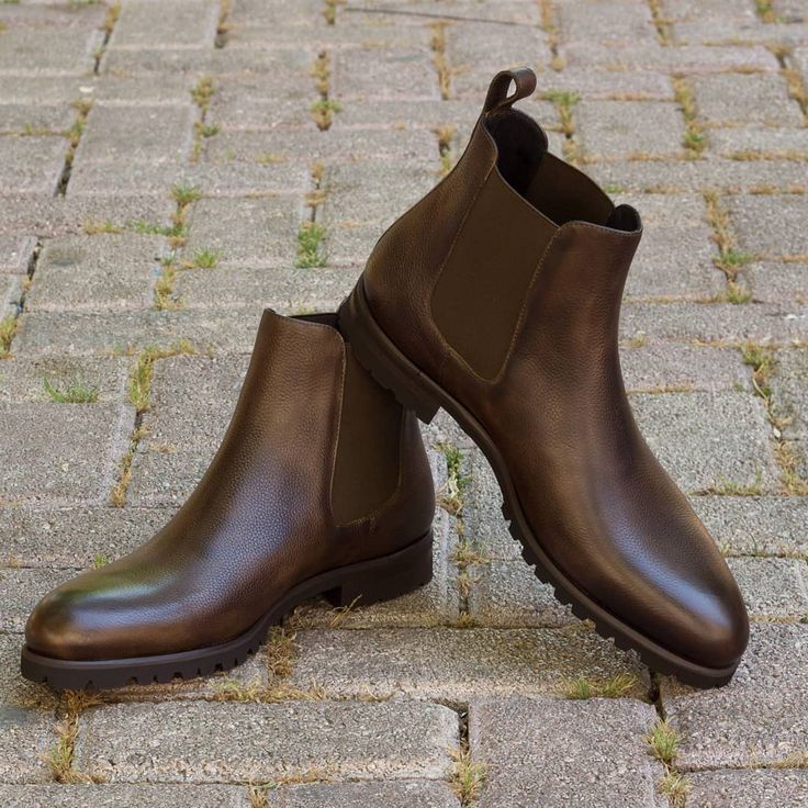 Chelsea Boot Classic in Olive Painted Full Grain Leather Design Your Own at Augu...