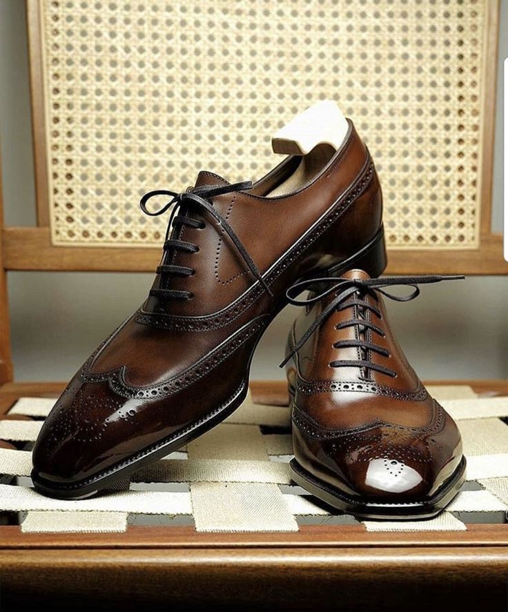 What Every Gentleman Should Know About Shoes | Patyrns