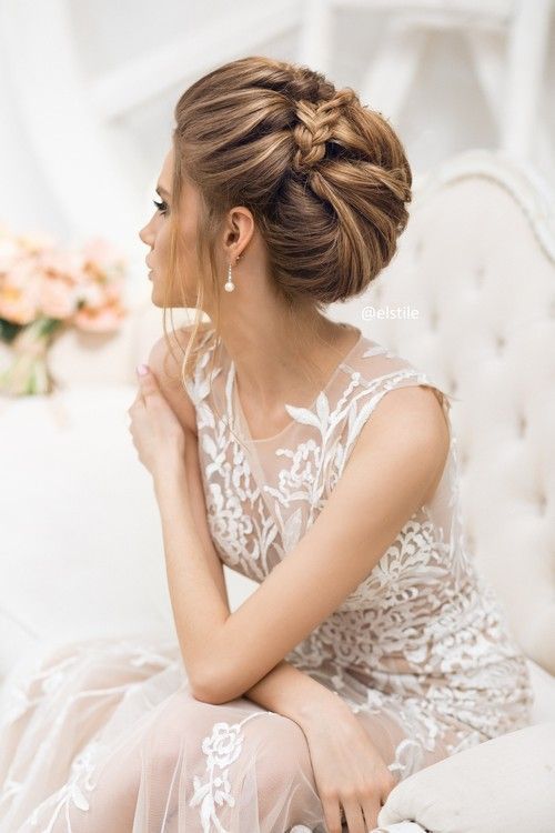 Featured Hairstyle: Elstile;Â www.elstile.ru; Wedding hairstyle idea.