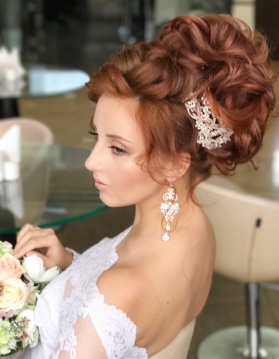 Featured Hairstyle: websalon (ANNA KOMAROVA); www.websalon.su; Wedding hairstyle...