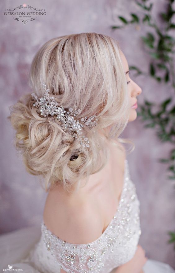 Featured Hairstyle: Websalon Wedding, Anna Komarova; www.websalon.su; Wedding ha...