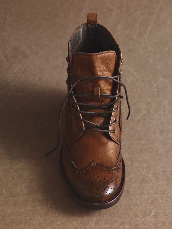 Hattington wingtip boot, rustic old school look, wax leather