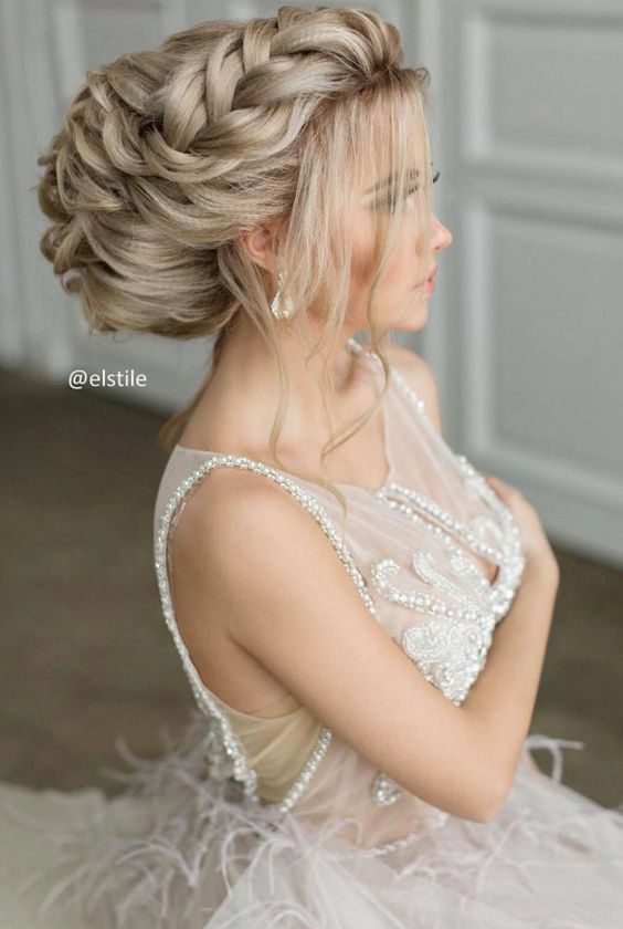 Featured Hairstyle: Elstile; Wedding hairstyle idea.