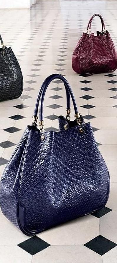Tod´s Luxury Handbags Collection & More Details