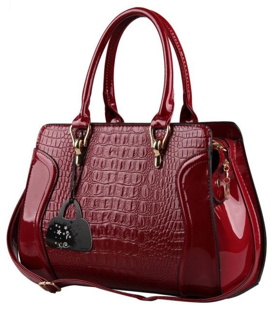 Luxury Bags Collection & More Details at Luxury & Vintage Madrid