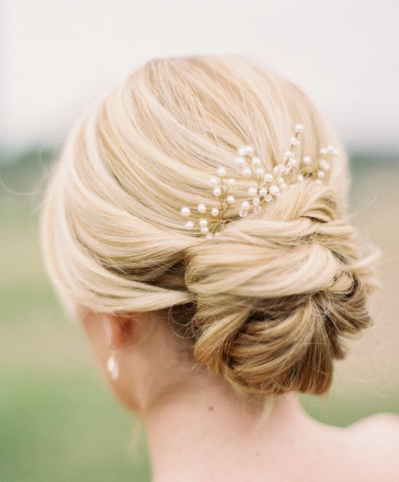 Featured Photographer: Jessica Gold Photography; Wedding hairstyle idea.