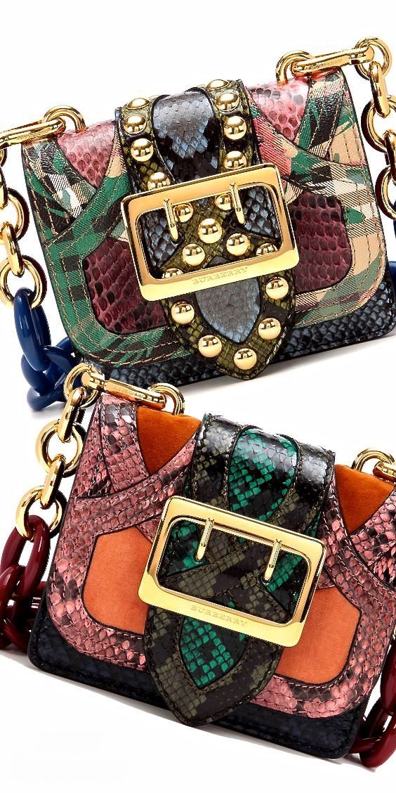 Burberry Luxury Bags Collection & More Details at Luxury & Vintage Madrid