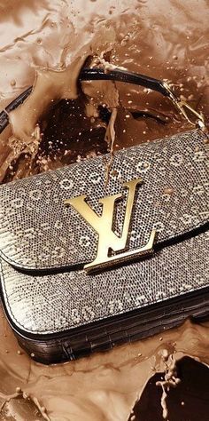 Luis Vuitton Handbags