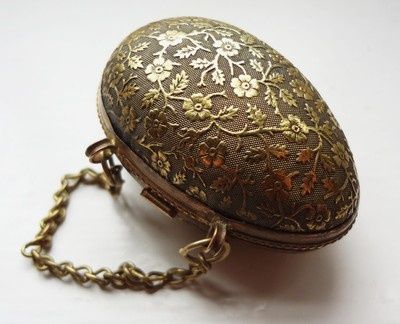 Victorian Chatelaine egg-shaped thimble holder