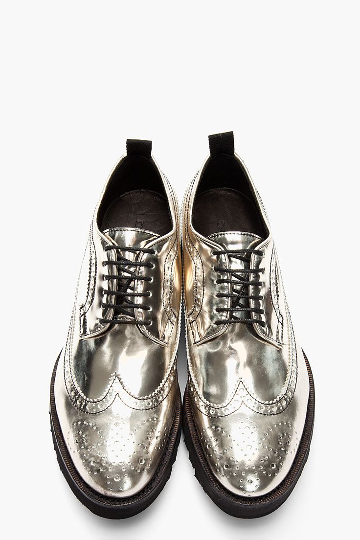 DSQUARED2 // SILVER PATENT LEATHER SHARK SHOW LONGWING BROGUES.