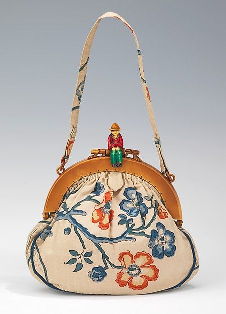 Purse | French | The Met | 1930–40 Culture:French Medium:silk, plastic Credit ...