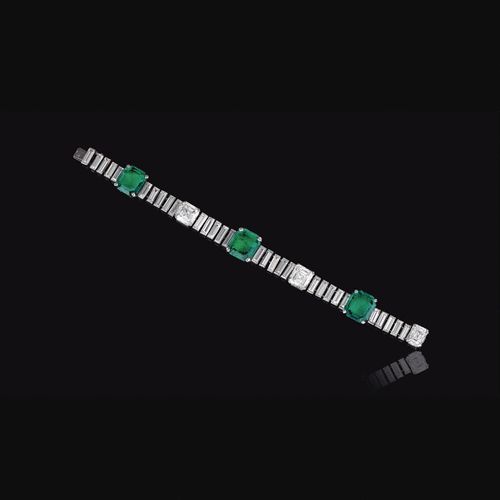 An historically Important and Fine emerald and diamond Bracelet, Circa 1935, Fre...