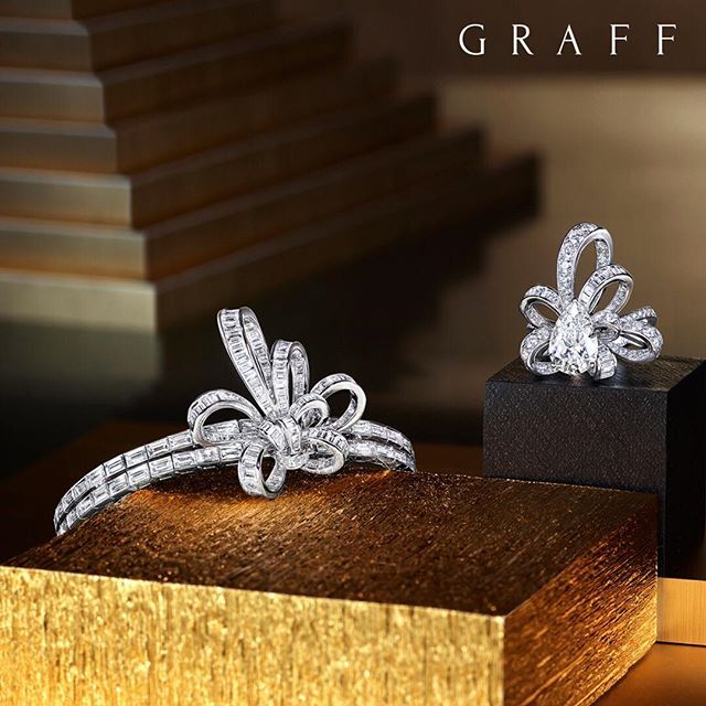 Graff. Inspired by Twombly diamond bracelet, 16cts & 3 carat pear shape diamond ...