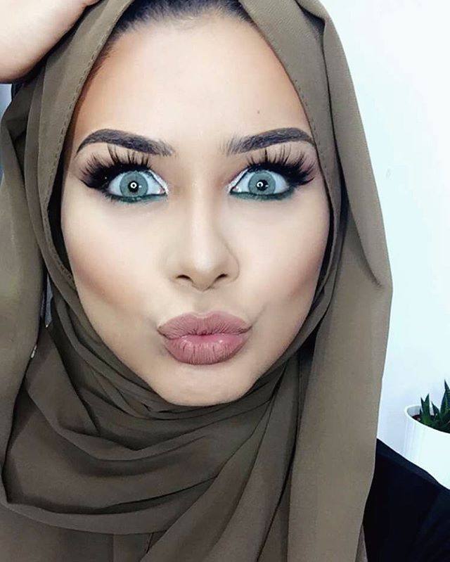 ANOTHER ONE! filmed my 3rd & final Eid glam look, to be up tomorrow inshAllah. I...