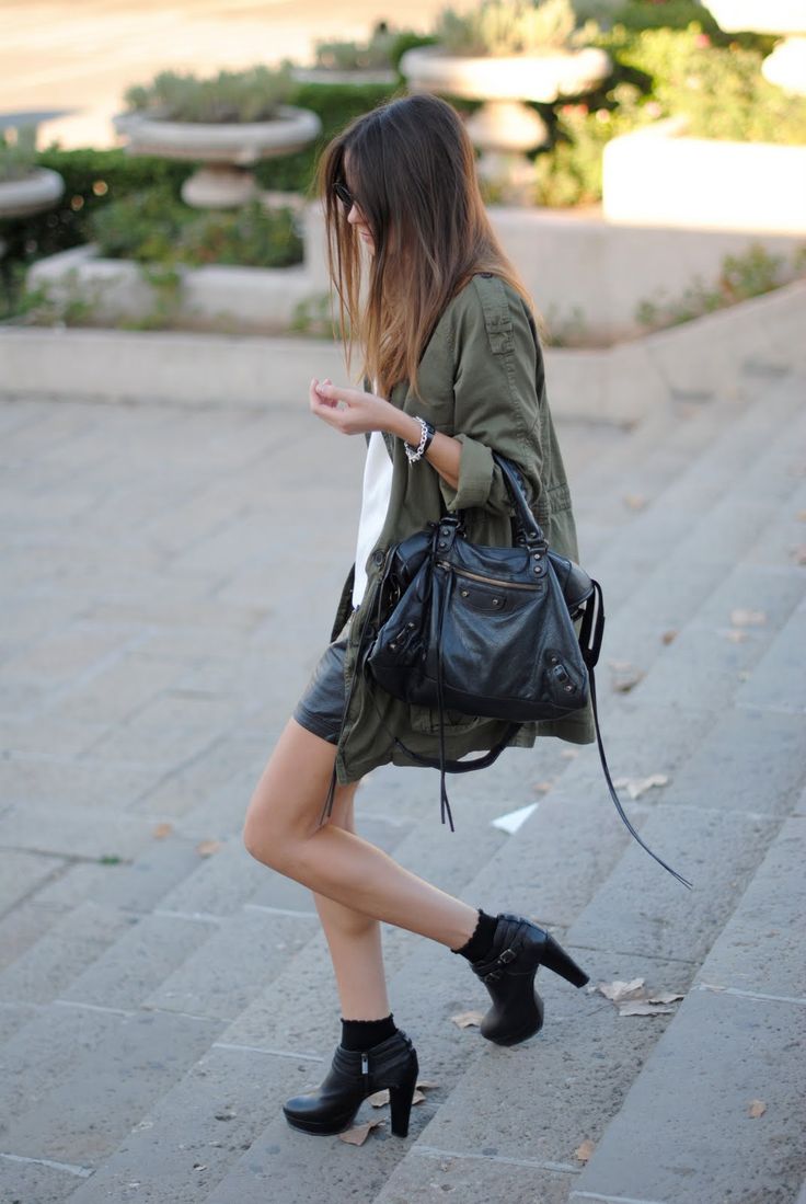 Love both the jacket and the bag!