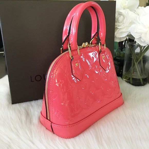 ⭐️NEW⭐️Louis Vuitton Alma Vernis BB Rose Litchi Fresh from the store ! N...