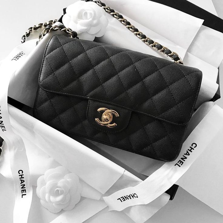 Chanel Mini Classic Flap bag, black caviar leather  |  pinterest: Blanca Z.