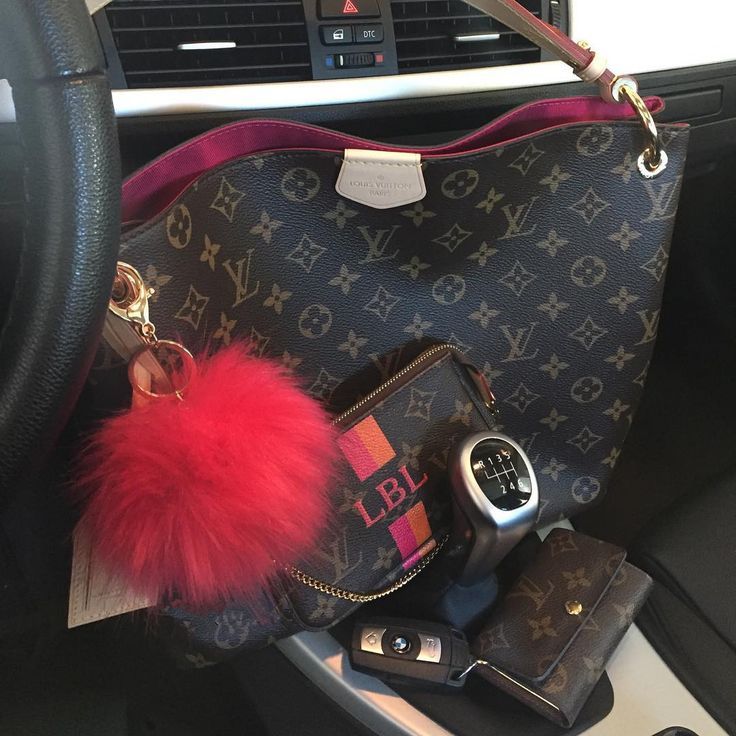 #Louis #Vuitton Monogram Artsy Handbags For Fashion Women.