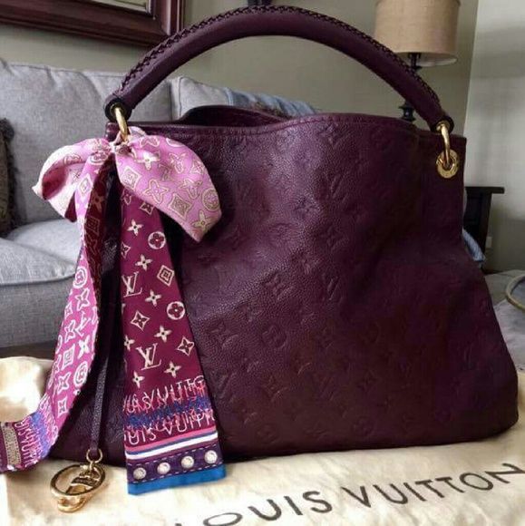 My new baby!!! Louis vuitton artsy mm Louis Vuitton Bags Shoulder Bags