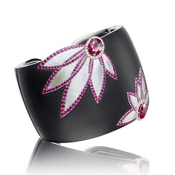 'Strelizia' cuff with ruby and diamonds in carbon and 18K white gold