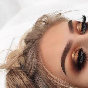 44 Awesome Golden Smokey Eye Makeup with a Pop of Gold. #Women # #awesomegoldens...