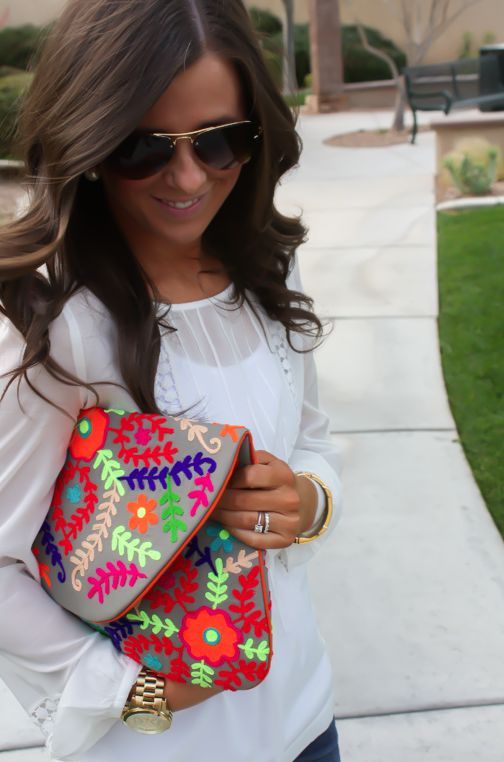 LOVE this clutch and it looks great with this outfit.