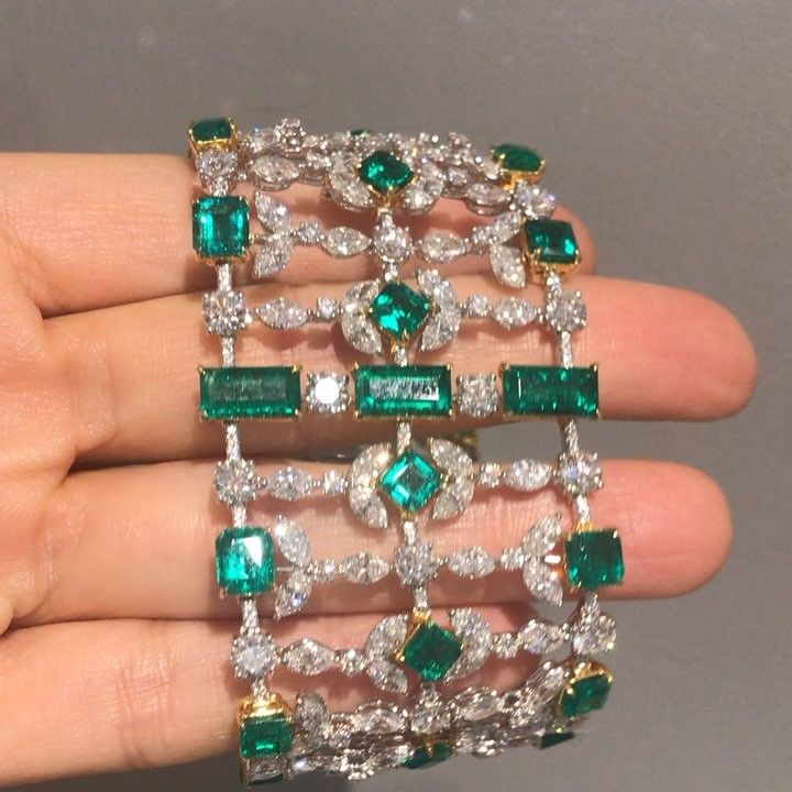 Lace like #bracelet set with #diamond and green emerald gems 💚💚💚 #excep...