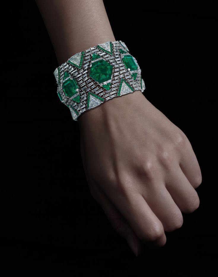 MAGNIFICENT EMERALD AND DIAMOND BRACELET, EDMOND CHIN FOR THE HOUSE OF BOGHOSSIA...