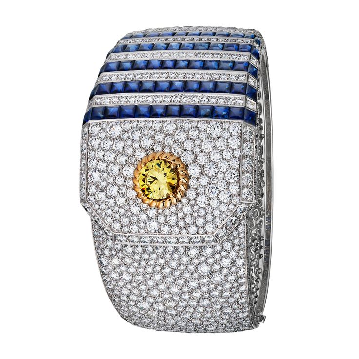 Summer cruise #Cuff from #FlyingCloud - #Chanel - #FineJewelry collection in 18K...