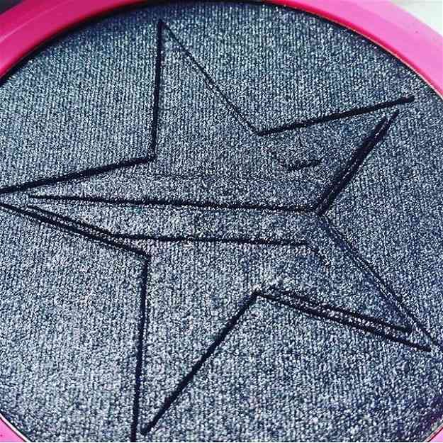Jeffree Star Cosmetics Is Releasing A Black Highlighter For Halloween!