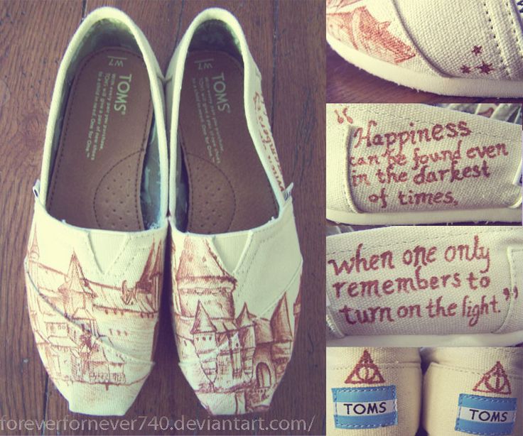 Harry Potter TOMS. I WANT THESE!
