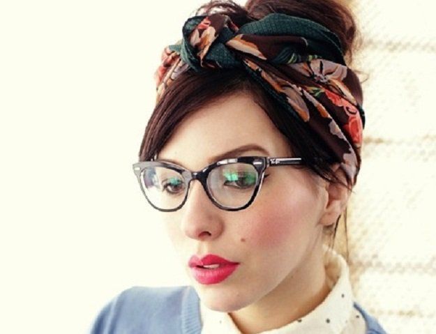 11 Makeup Tips For Women Who Wear Glasses